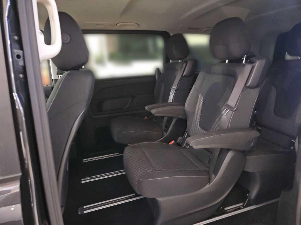 Fahrzeugabbildung Mercedes-Benz V 250 ED lang 4x4 Nav AHK PTS RFK 2 Schiebetüren