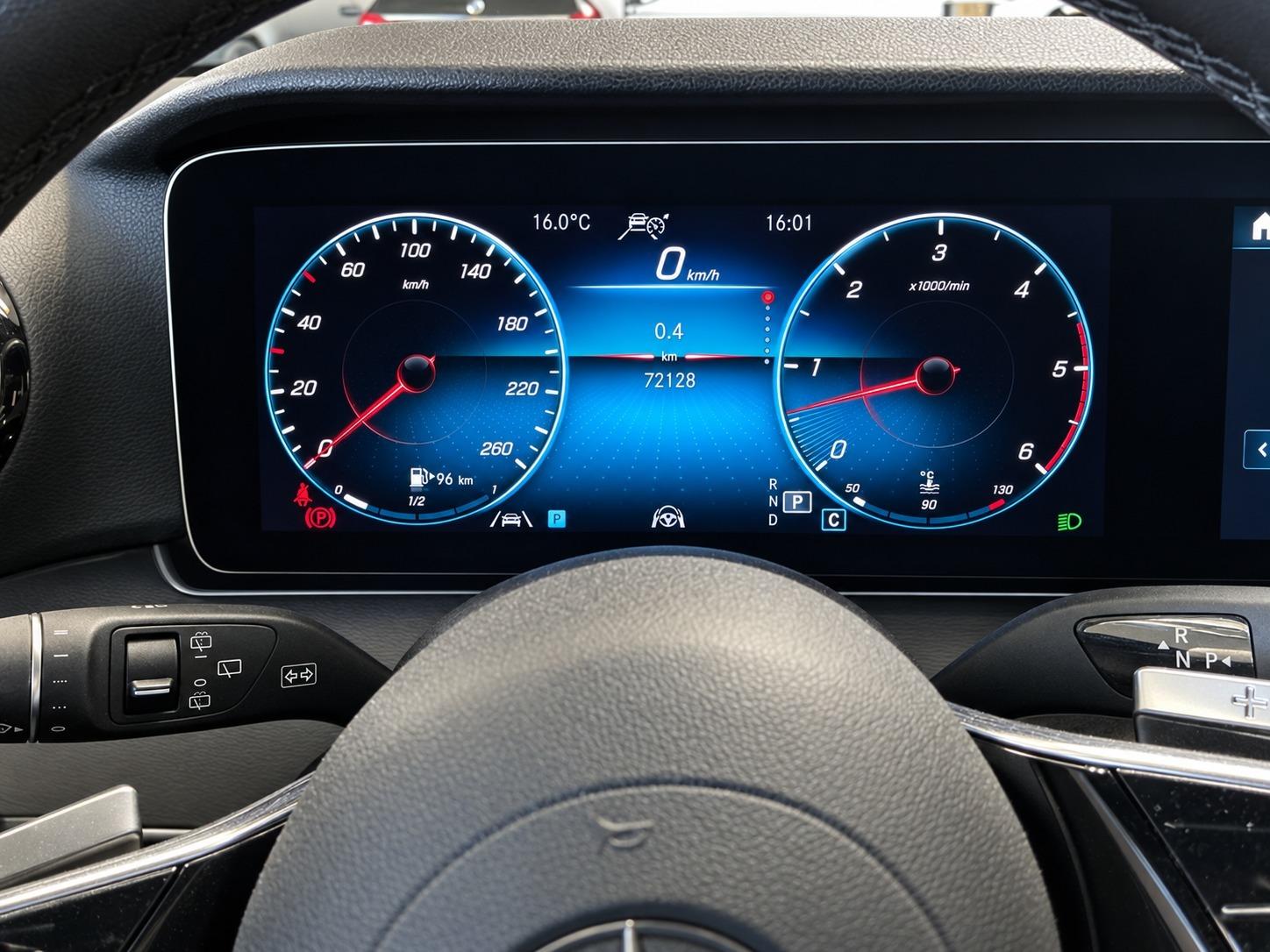 Mercedes-Benz E 400 d 4M PANO AIRMATIC DISTR. AHK NETTO 35800