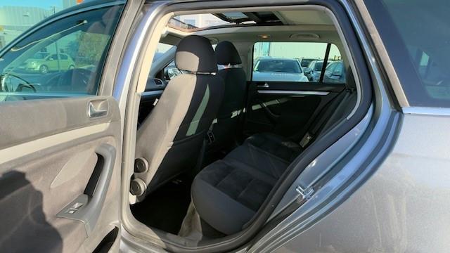 Volkswagen Golf 2010 — photo 13