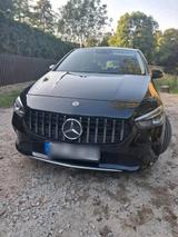 Mercedes-Benz Mercedes W 247 B Klasse - Mercedes-Benz 190 mit Diesel-Antrieb