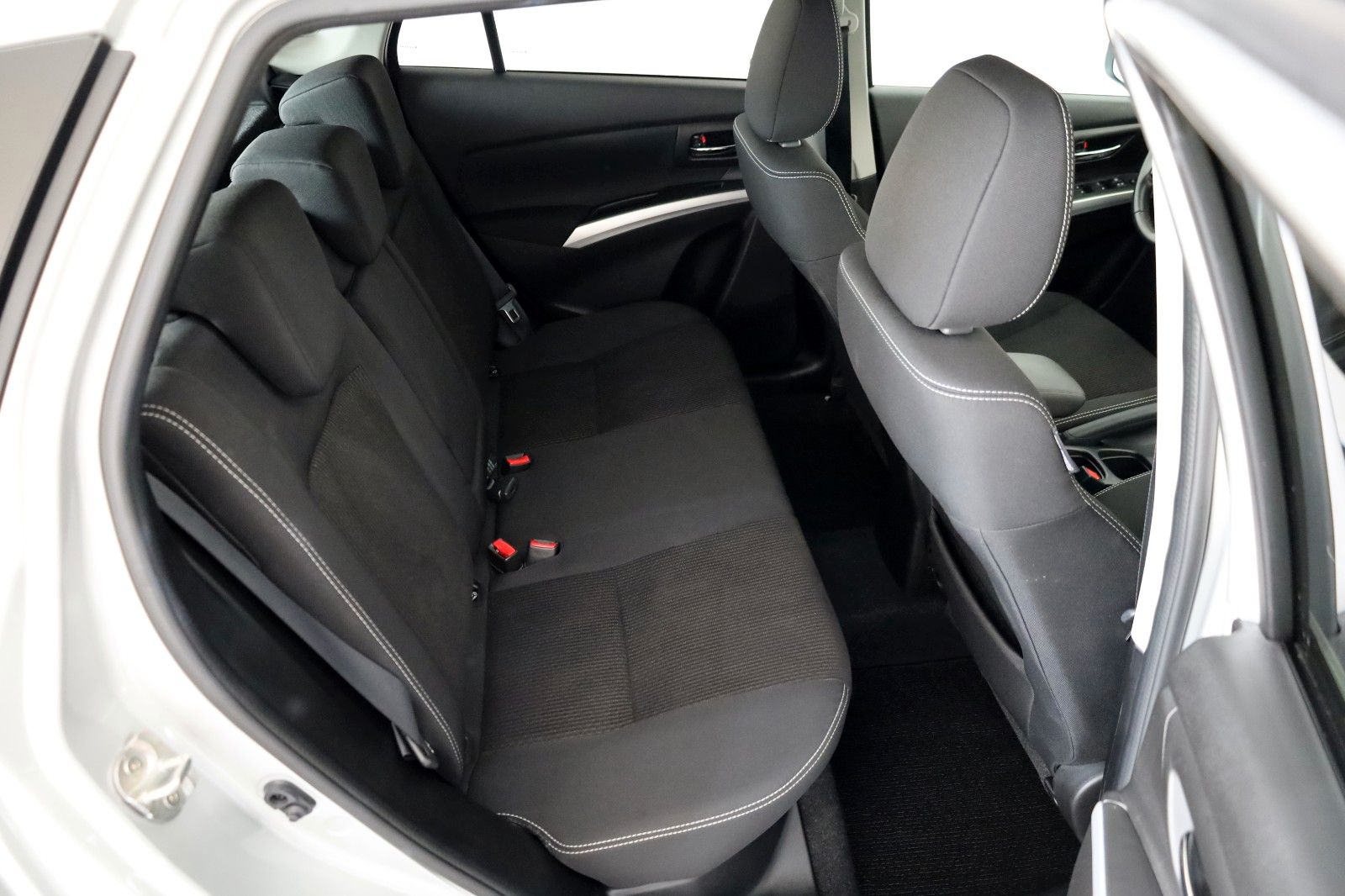 Fahrzeugabbildung Suzuki SX4 S-Cross Comfort LED,SH,PDC,ACC,Apple Car