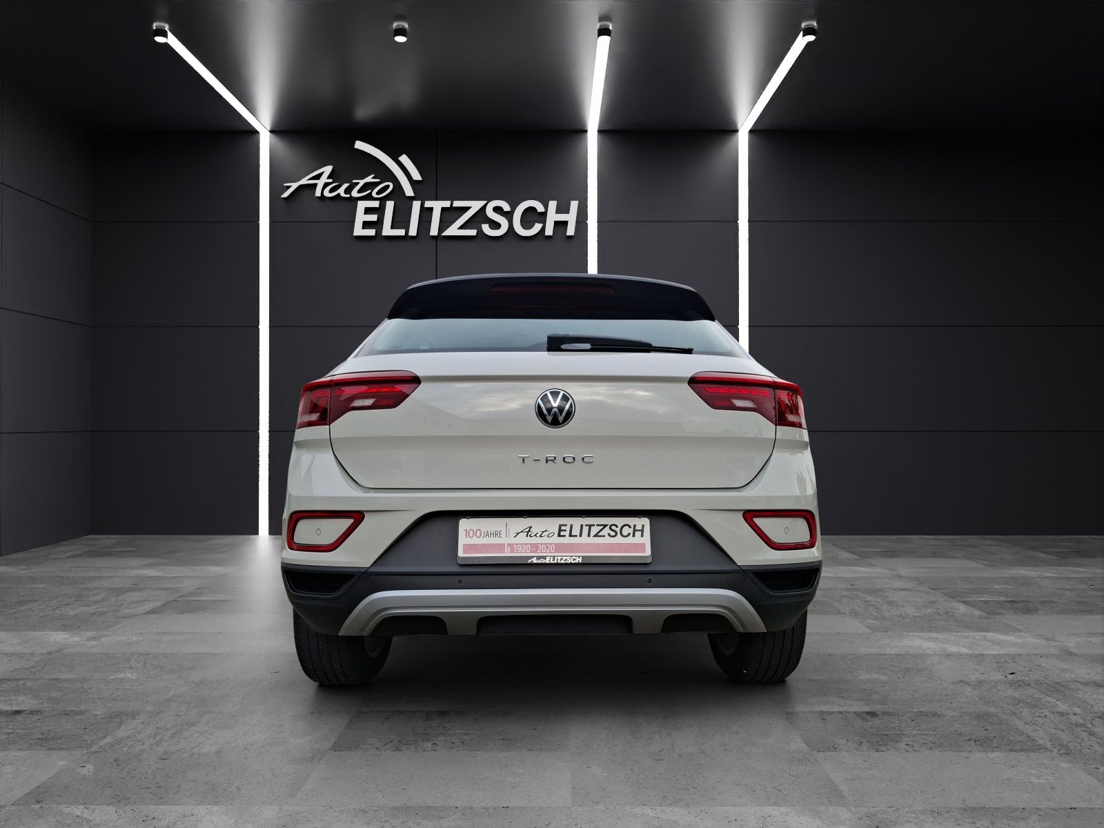 Fahrzeugabbildung Volkswagen T-Roc TSI Life  DSG LED Navi AID ACC RFK SH