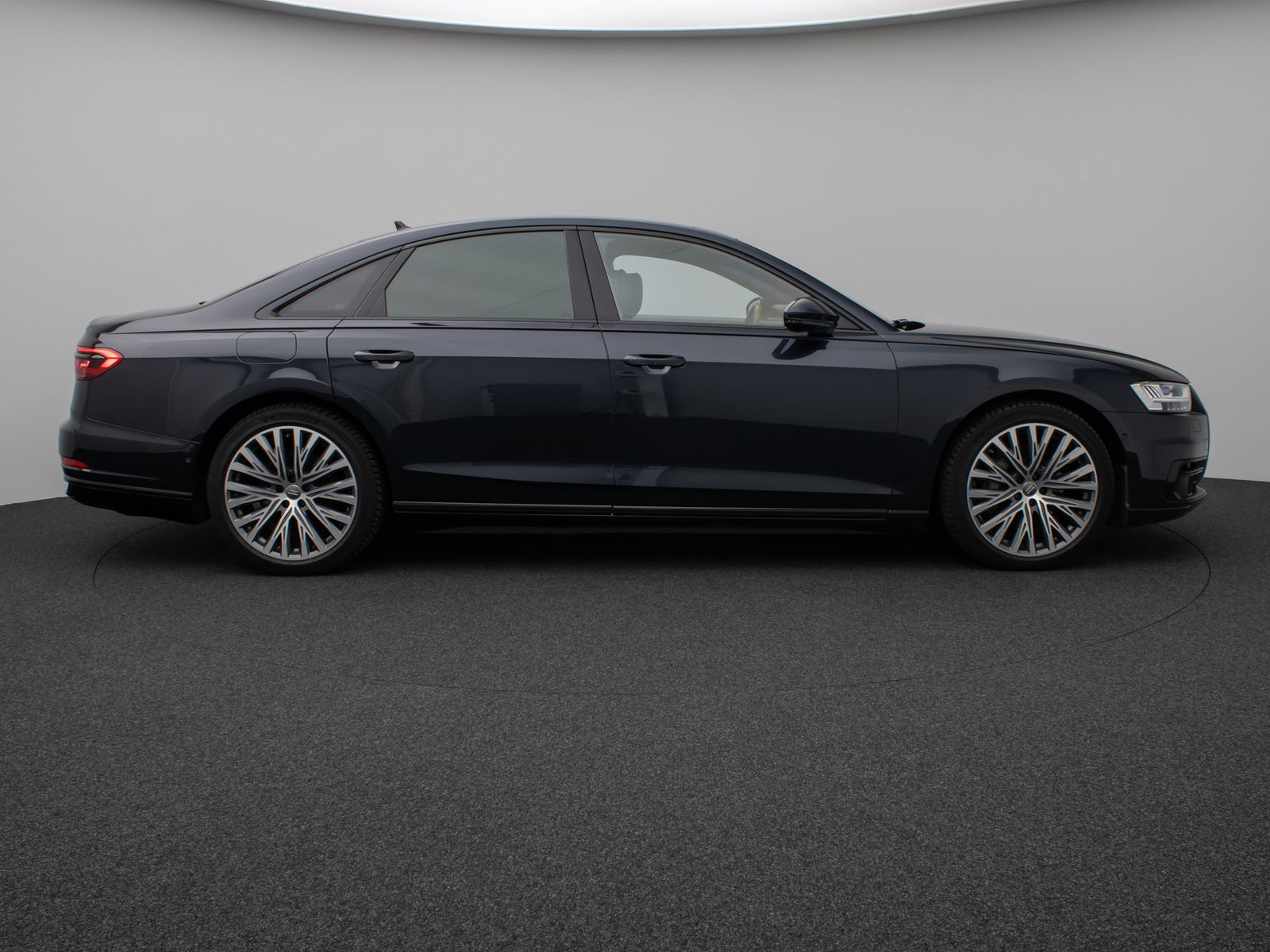 Fahrzeugabbildung Audi A8 50 TDI quattro S-Line Pano B&O Fond Entertain