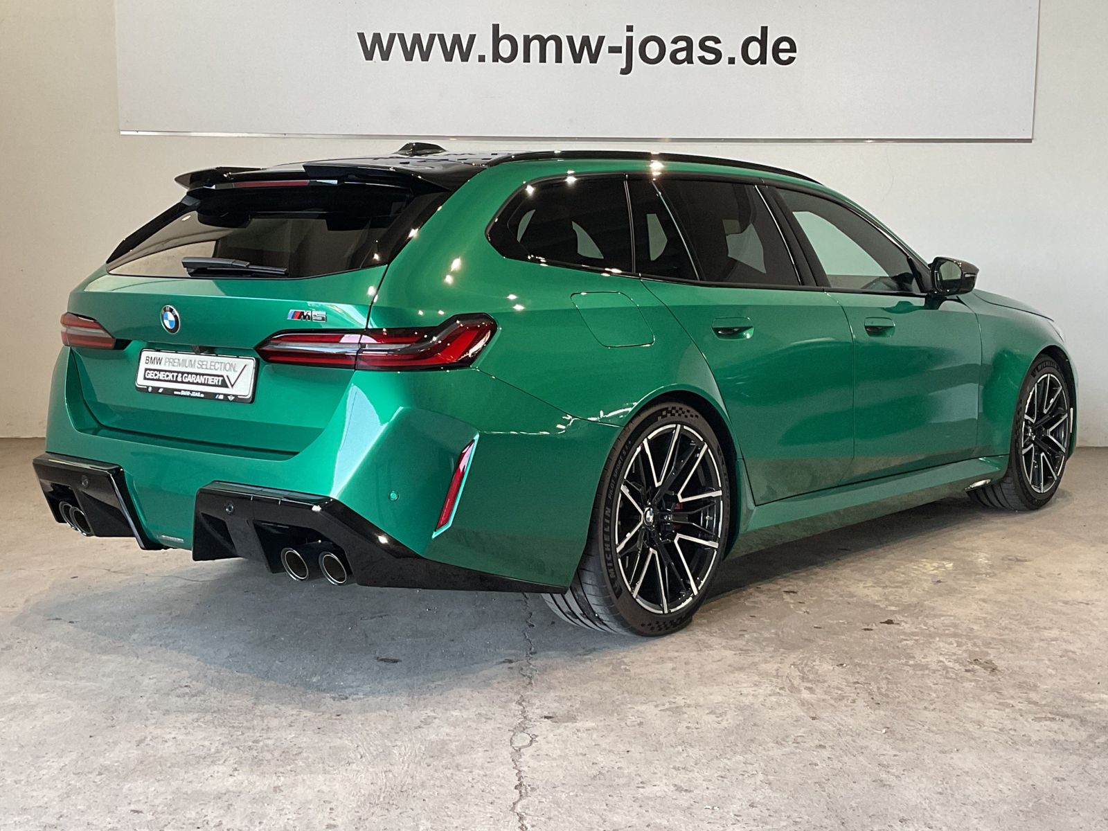 Fahrzeugabbildung BMW M5 Touring |Sitzbelüftung |B&W |M Driver&apos;s Packa