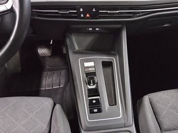 Volkswagen Golf - 6