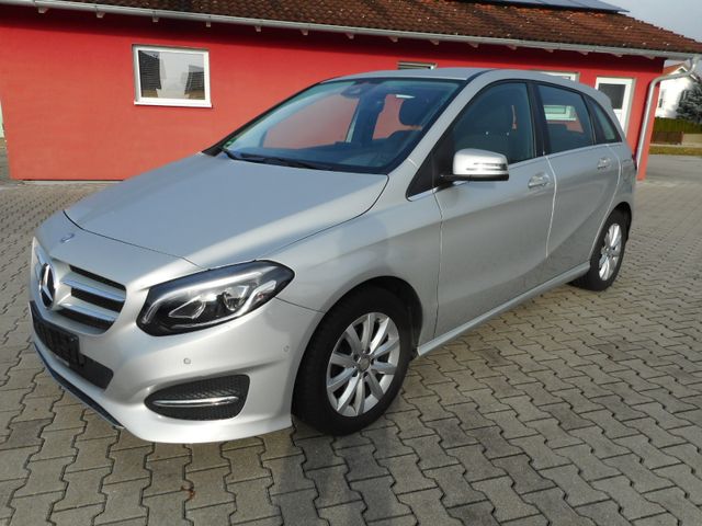 MERCEDES-BENZ B 180 CDI PDC Kamera LED AHK 1. Hd werkstattgepf