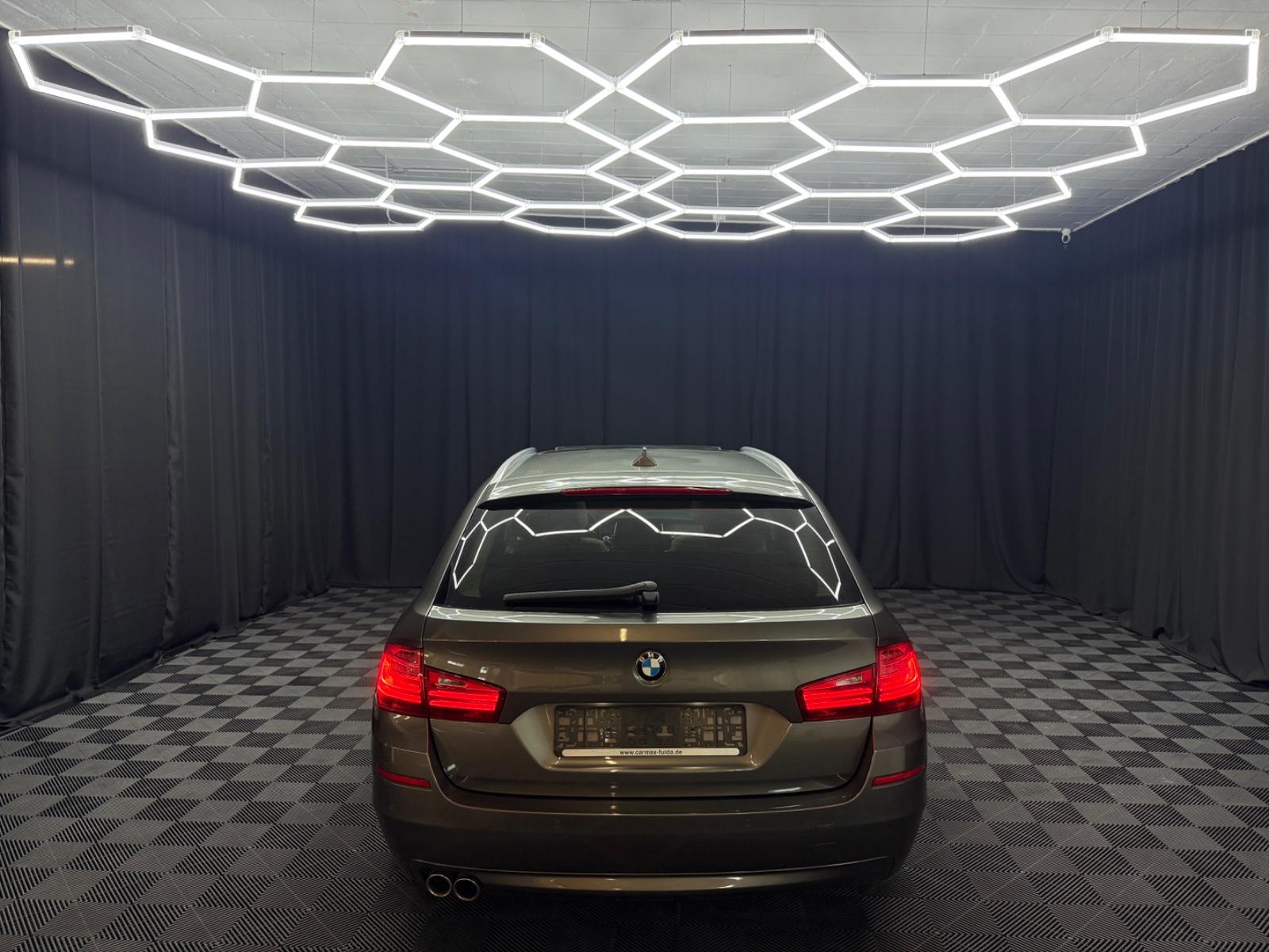 BMW 530D XDRIVE 258ch - TOIT PANORAMIQUE - CUIR DAKOTA - SIÈGES CHAUFFANTS - GPS PROFESSIONAL - SUSPENSION PNEUMATIQUE