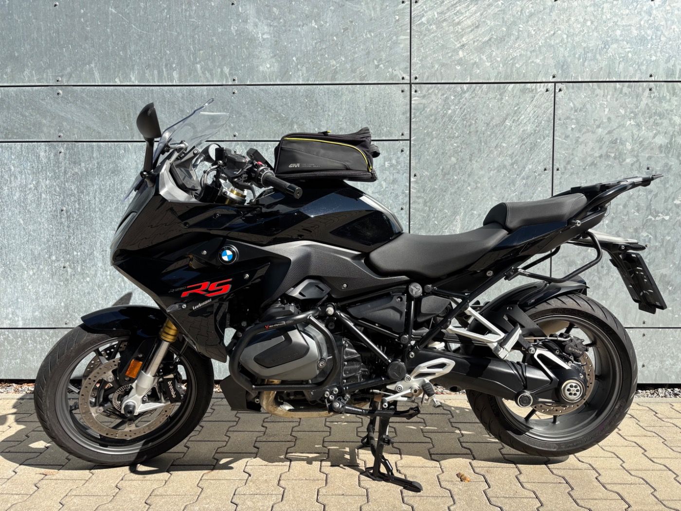Fahrzeugabbildung BMW R 1250 RS Style Triple Black 3 Pakete Akrapovic