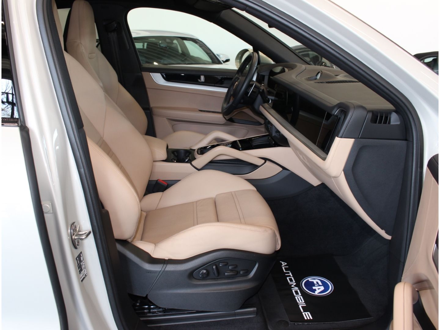 Fahrzeugabbildung Porsche Cayenne S Sport Chrono 1.Hand+Unfallfrei+Standhz