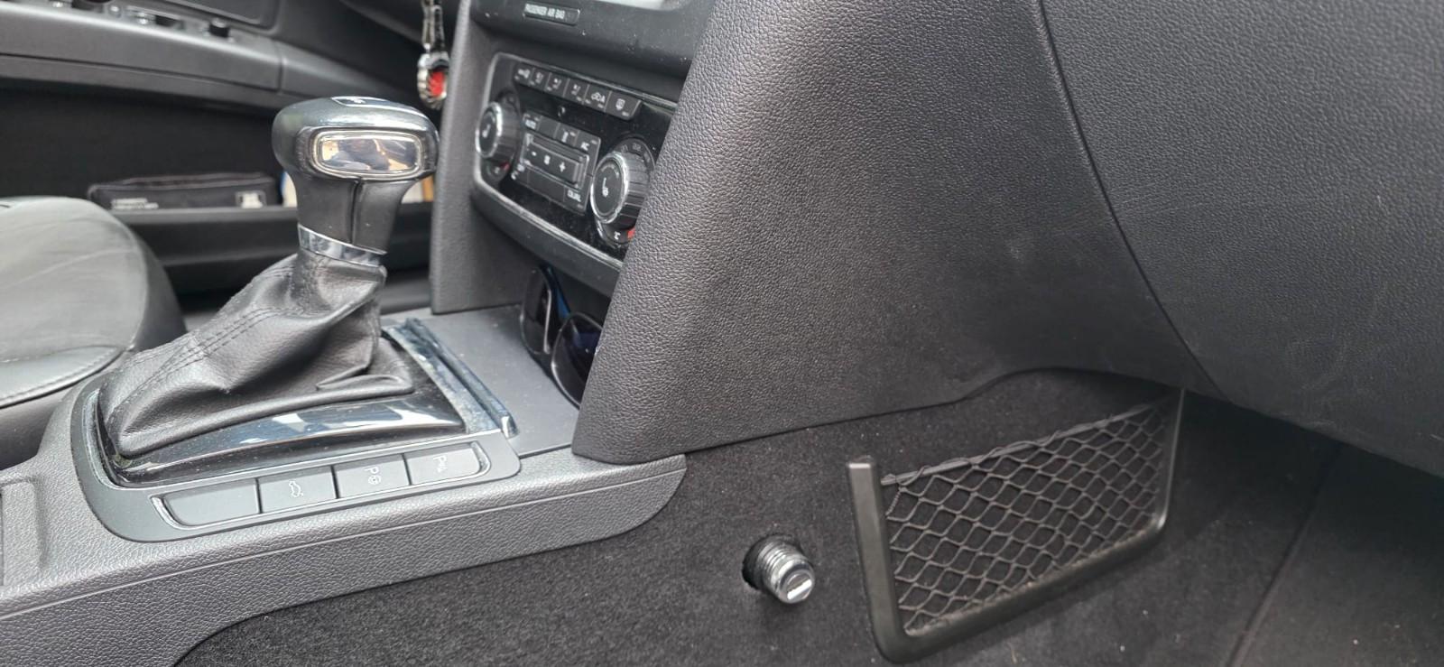 Skoda Superb 2010 — photo 12