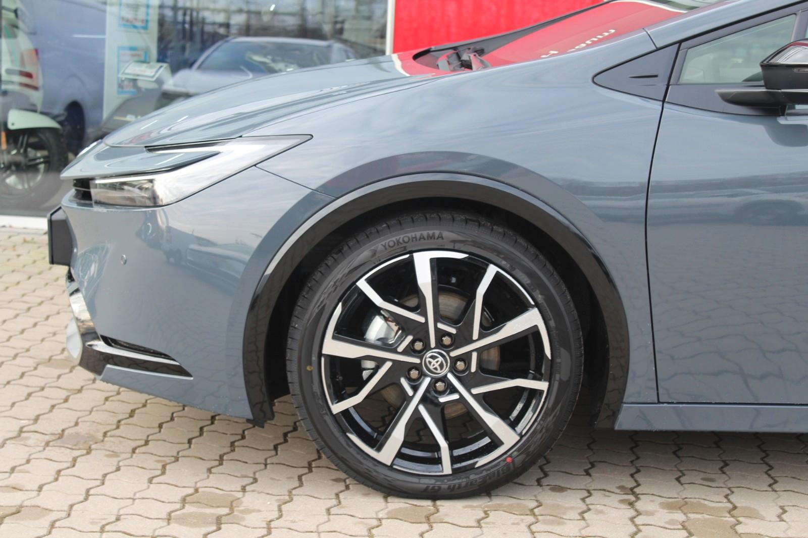Toyota Prius Plug-in Hybrid Executive/LED/PDC/NAVI/SHZ