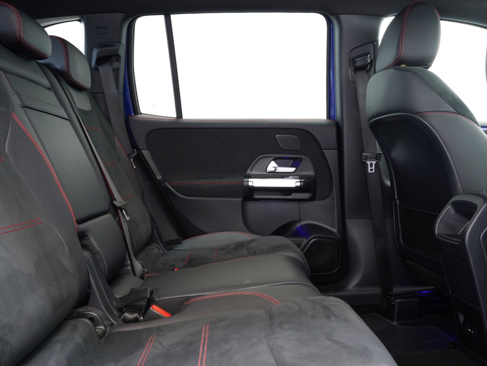 Fahrzeugabbildung Mercedes-Benz GLB 220 d AMG Line NIGHT/LED/MBUX/DAB/DISTRONIC