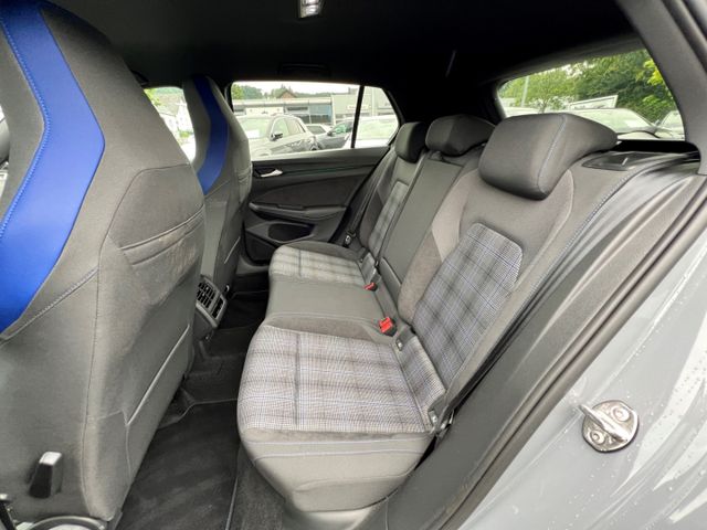 Golf VIII GTE 1.4 TSI DSG LED Navi 18 Zoll
