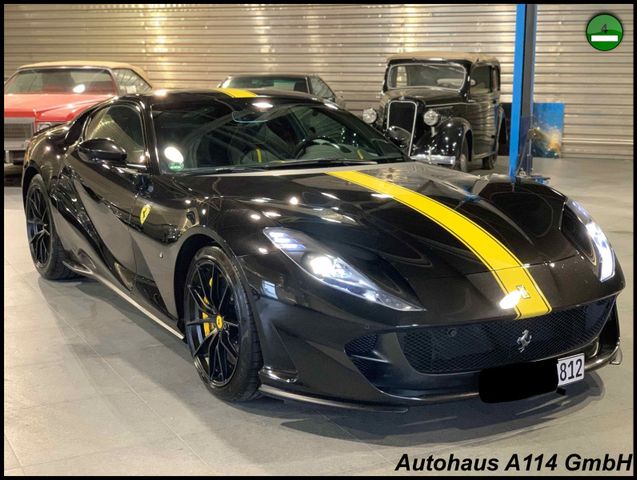 Ferrari 812 Superfast 6.5l V12 / LIFT / KAMERA / JBL