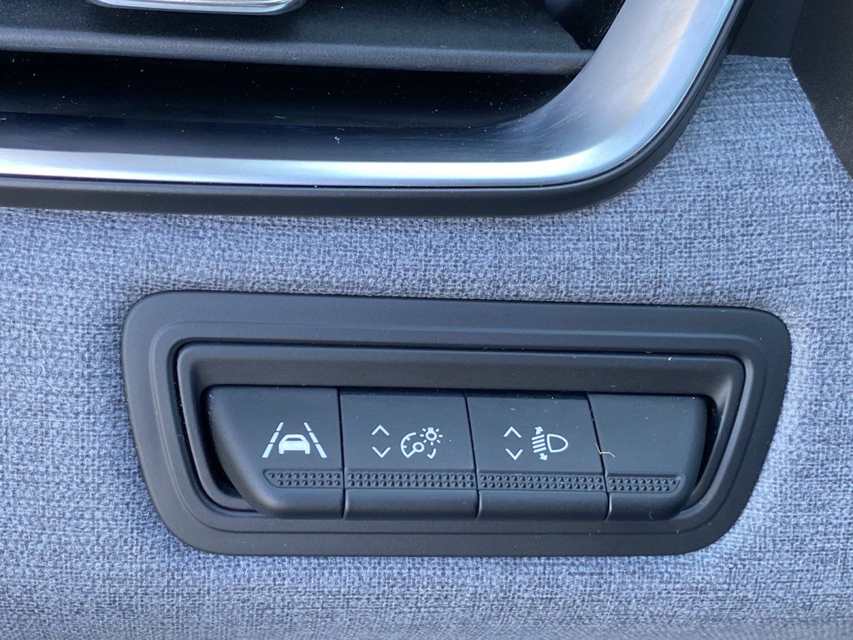 Fahrzeugabbildung Renault Clio V   Evolution Navi LED Ganzjahresreifen
