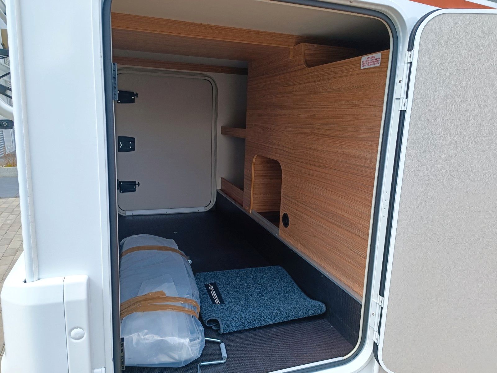 Fahrzeugabbildung Weinsberg CaraCompact 600MEG EDITION PEPPER *Solar*StKlima