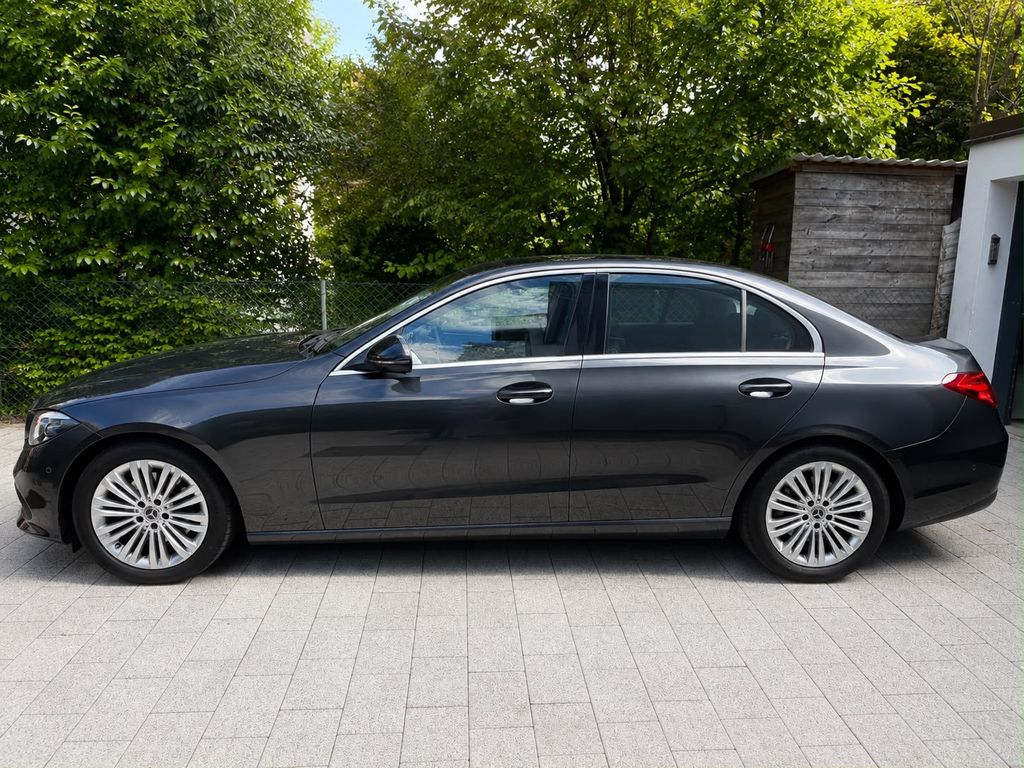 Image of Mercedes-Benz C 200