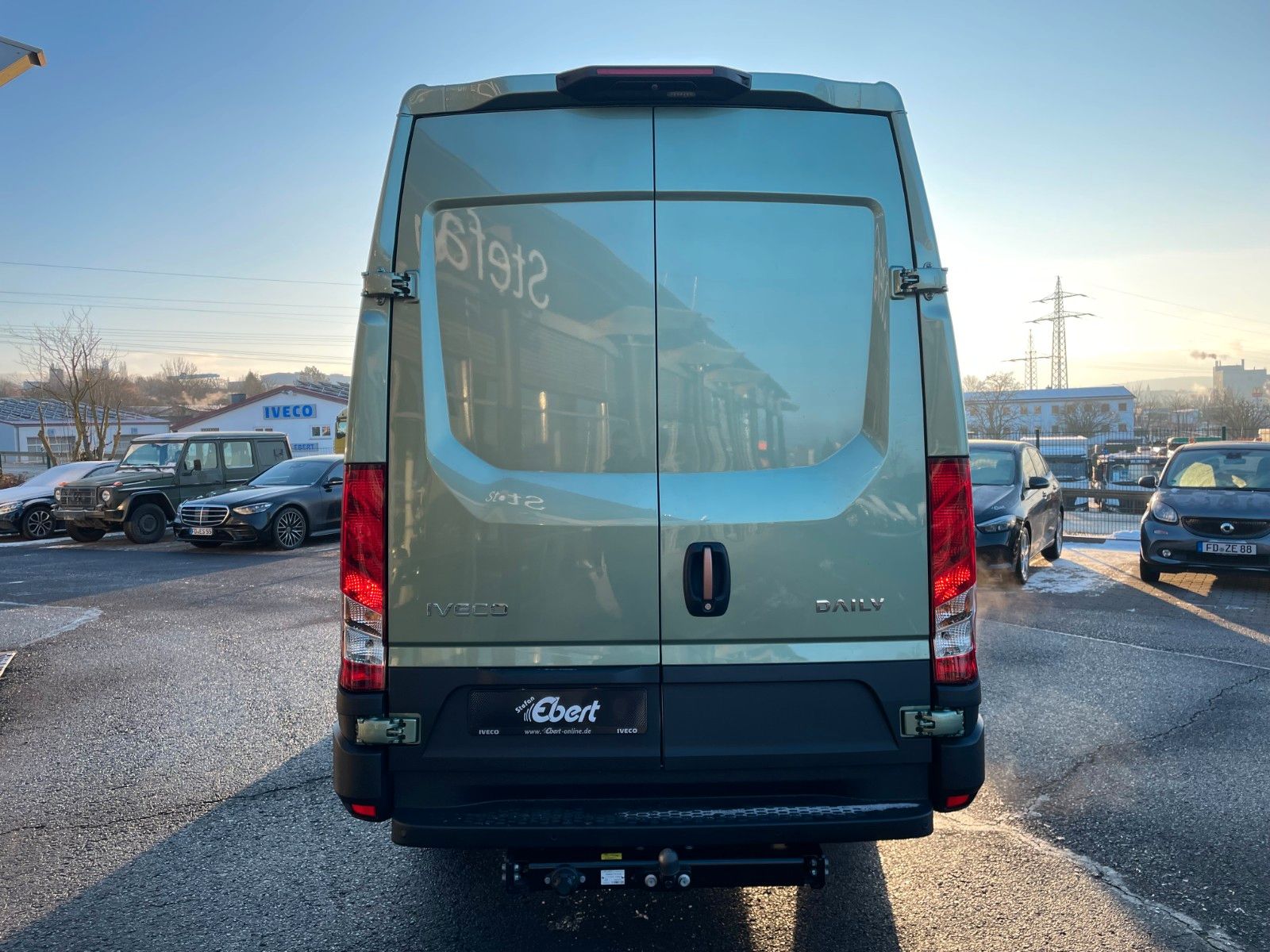 Fahrzeugabbildung Iveco Daily 35S16 HA8V 3.0L *R3.520mm*AHK*Automatik*