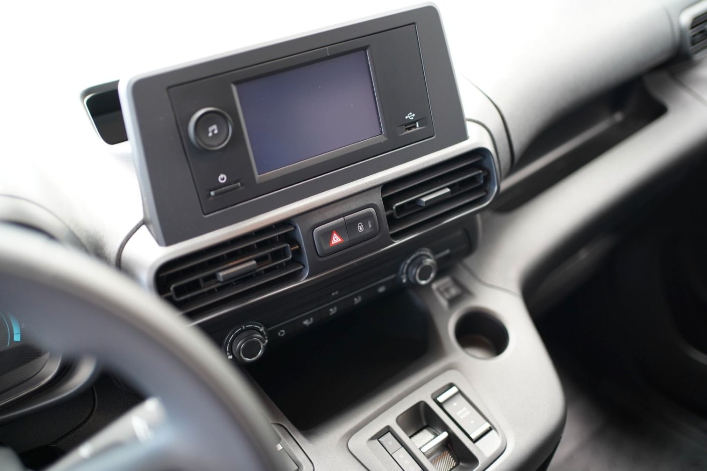 Fahrzeugabbildung Citroën Berlingo L1+ Elektro 100 99,6 % State of Health