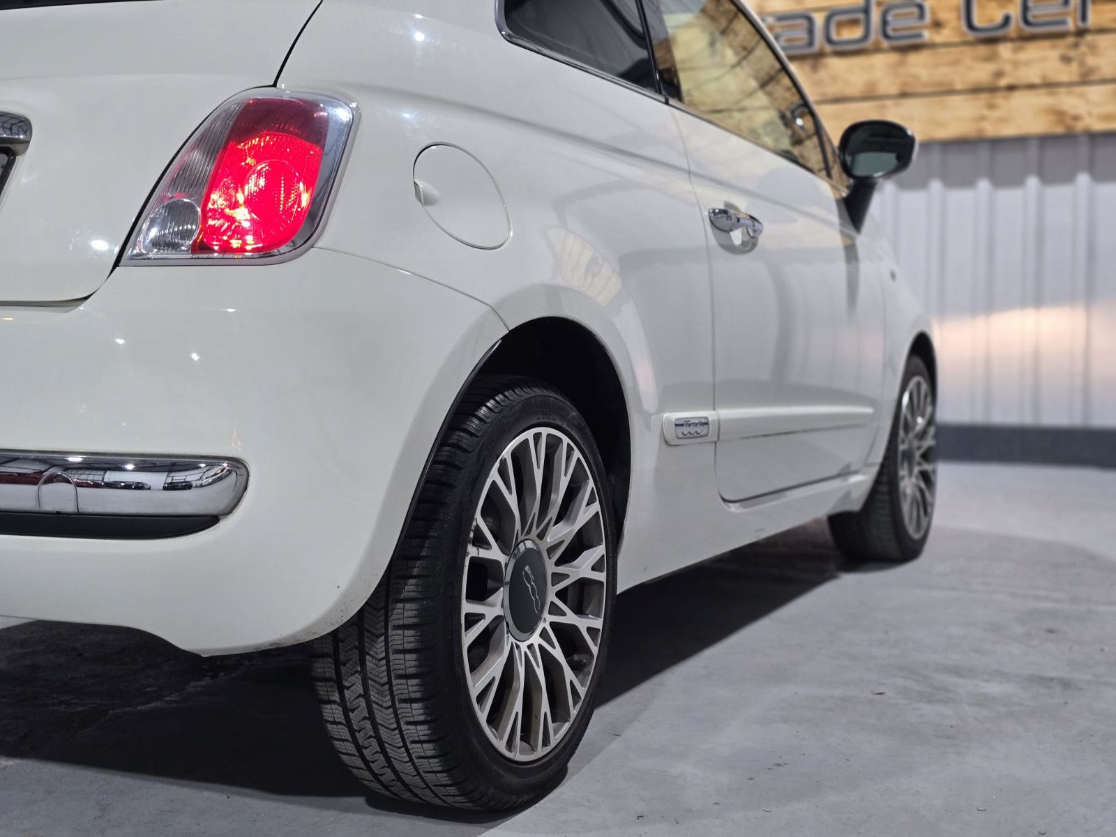 Fahrzeugabbildung Fiat 500 Lounge/Klima/Panorama/EURO6/TÜV-NEU/Garantie