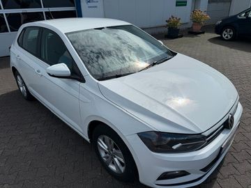 Volkswagen Polo - 4