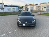 Volkswagen Golf VII 1,4 TGI Comfortl. PDC 8x Bereift 28t km - Volkswagen Golf mit CNG-Antrieb: Kombi
