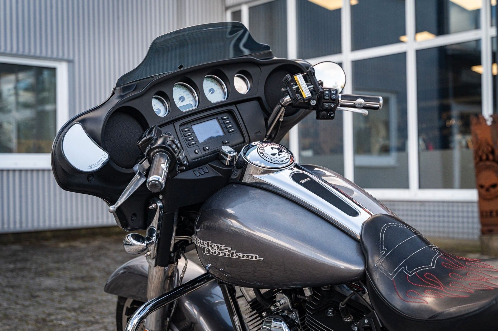 Fahrzeugabbildung Harley-Davidson FLHX Street Glide 103 cui - Kesstech -