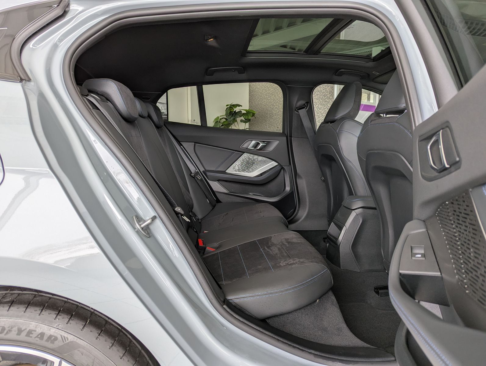 BMW 118 d M-Sport Panoramadach BROOKLYN Kamera 18" - Image 17