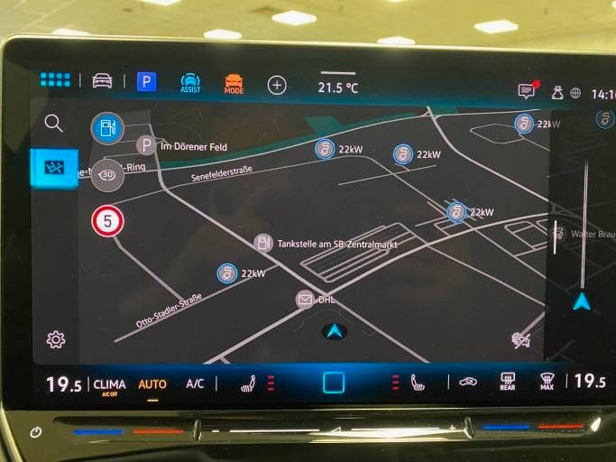 Fahrzeugabbildung Volkswagen Tiguan 1.5 eTSI OPF DSG+AHK + NAVI+PARKASSISTENT