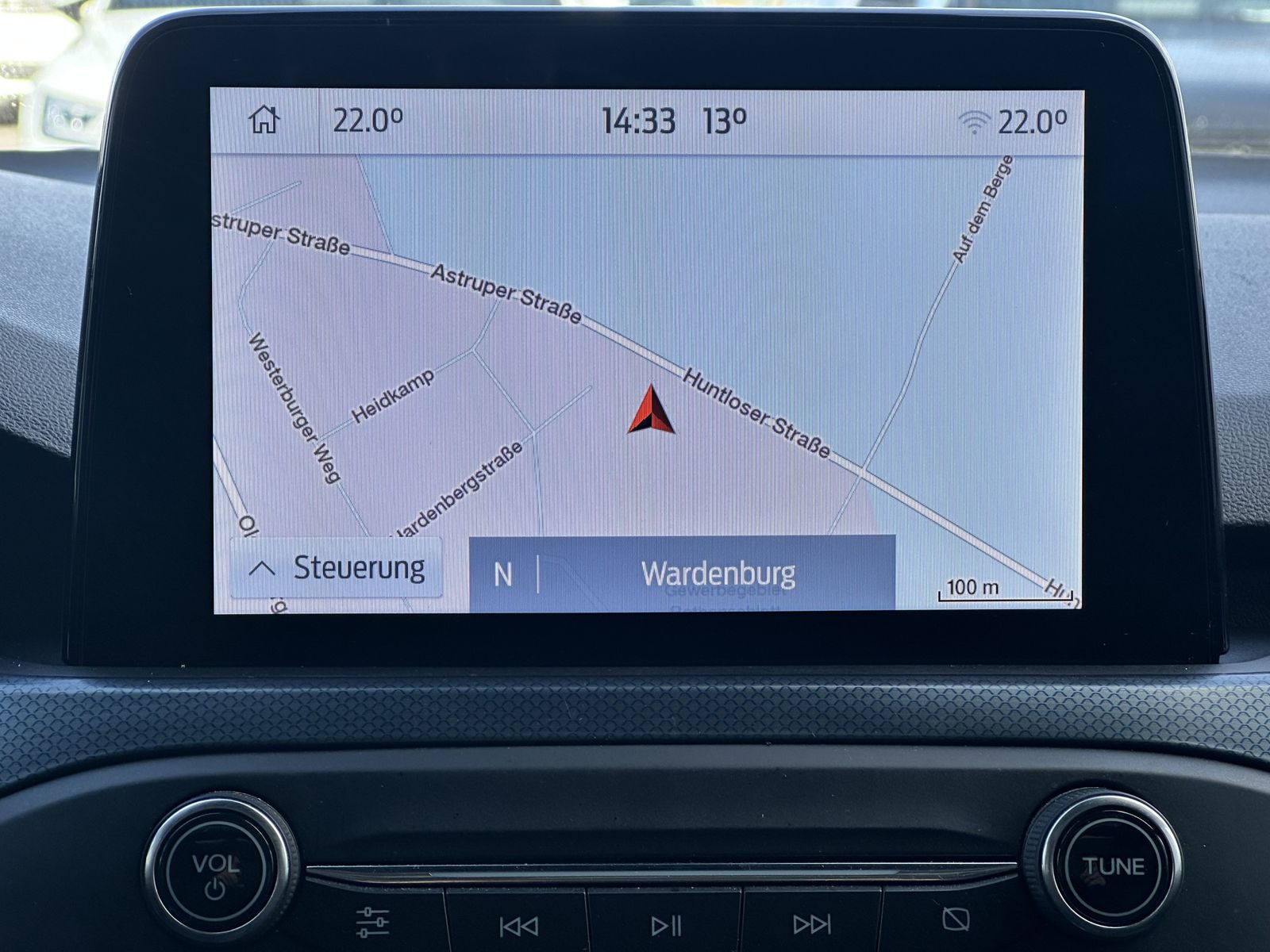 Fahrzeugabbildung Ford Focus 1.5 EB Aut. ACTIVE X NAV+LED+PANO+KAM+VC