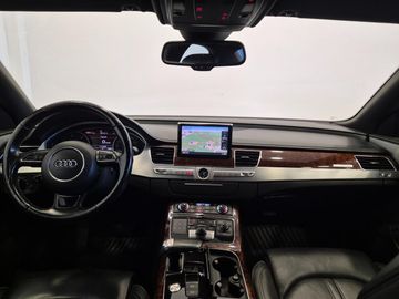 Audi A8 - 9