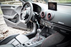 AUDI RS3 Limousine 2.5 TFSI quattro *black Edition