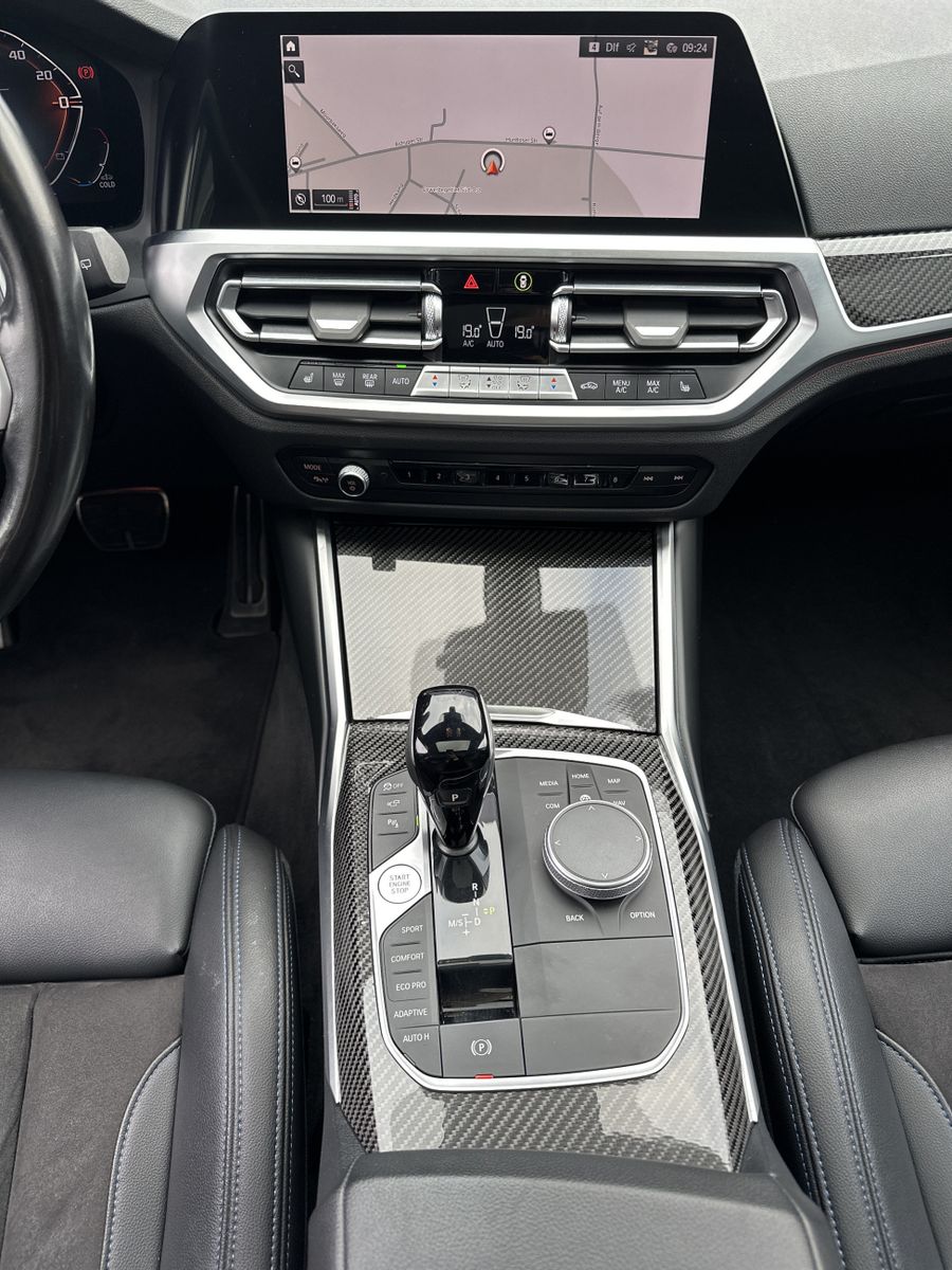 Fahrzeugabbildung BMW M340d Touring xDrive NAV+LASER+AHK+HUD+PANO+360°