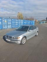 BMW E46 318i - BMW 318 aus 2001: 318i