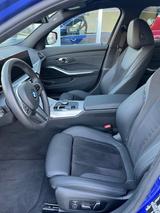 BMW 320i Touring M Sport mit Anhängerkupplung - BMW 320: Automatik, 320i