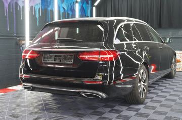 Mercedes E 200 - 4