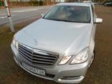 Mercedes-Benz E 220 CDI BlueEFFICIENCY AVANTGARDE - Mercedes-Benz E 220 aus 2012 mit Diesel-Antrieb: Limousine