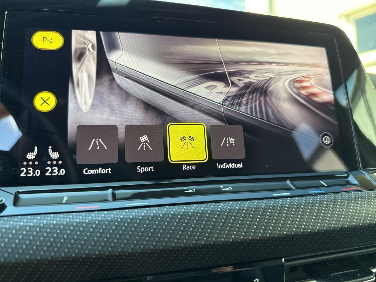 Volkswagen Golf VIII Variant R 4Motion/AppConnect/DCC, миниатюра 18
