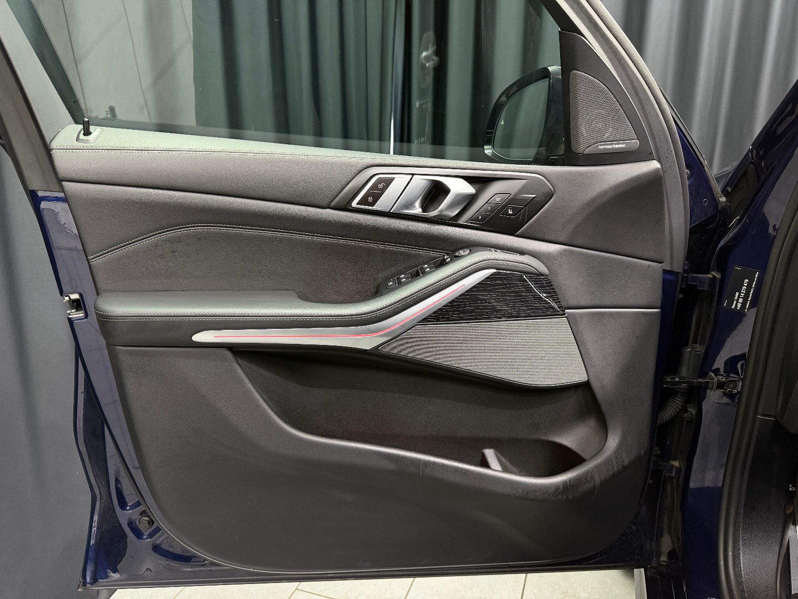 Fahrzeugabbildung BMW X5 40 d xDrive M SPORT PRO|PANO|M-SITZE|INDIVID