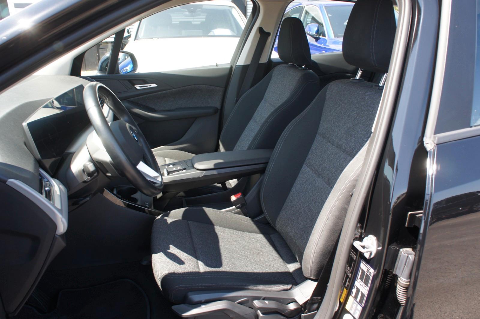 BMW 230e xDrive Active Tourer*NAV*KAM*LIVE*APP*LED