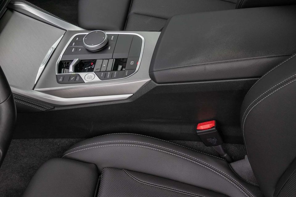 BMW 218 - Bild 15