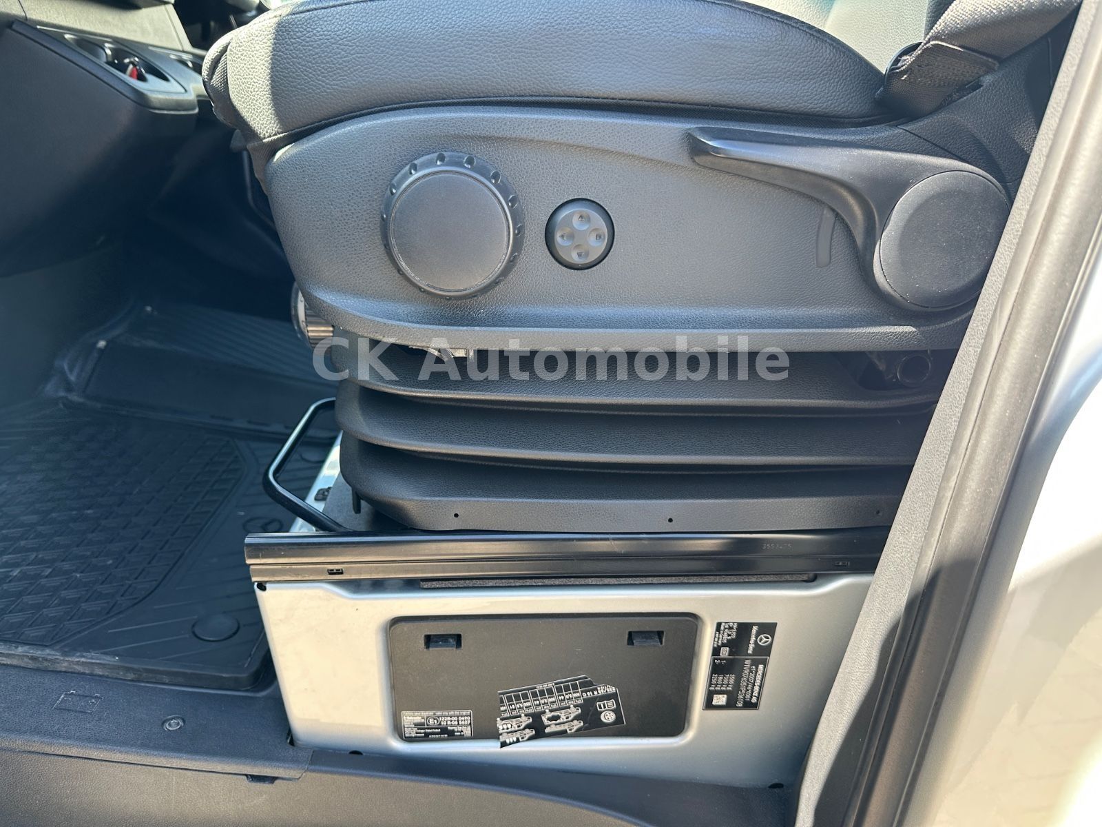 Fahrzeugabbildung Mercedes-Benz Sprinter III Kasten 317 Maxi Autom./MBUX/LED/Kam