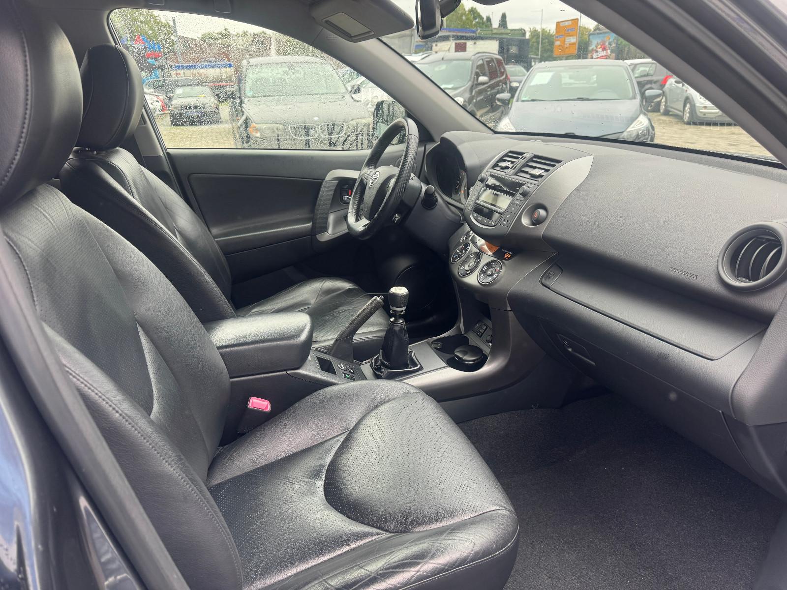 Toyota Rav4 Executive 2.2 177ch 4x4 - 2 ème main - Pneus toutes saisons - Révison complète - Sièges éléctriques