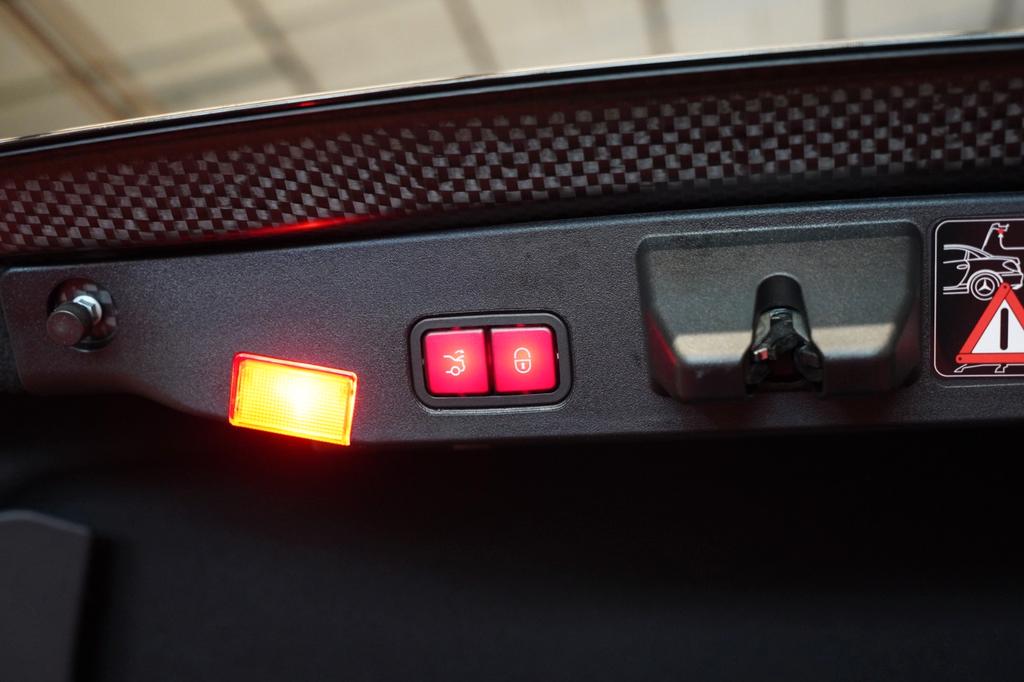 Mercedes-Benz SL 63 AMG