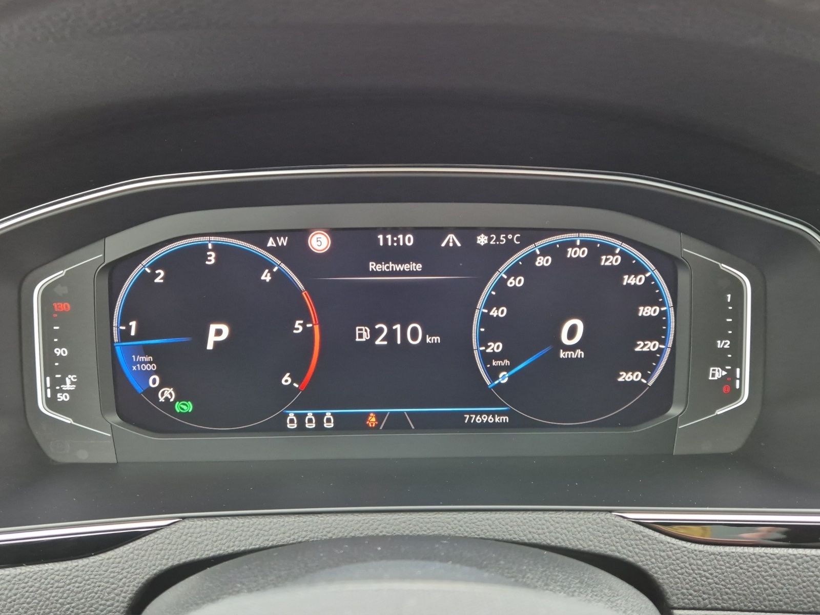 Fahrzeugabbildung Volkswagen Passat Variant TDI R-Line DSG 4Mo Standhzg Matri