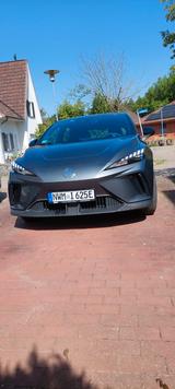 MG4 EV 51kWh Standard mit Garantie bis Nov. 2029 - graue MG MG4