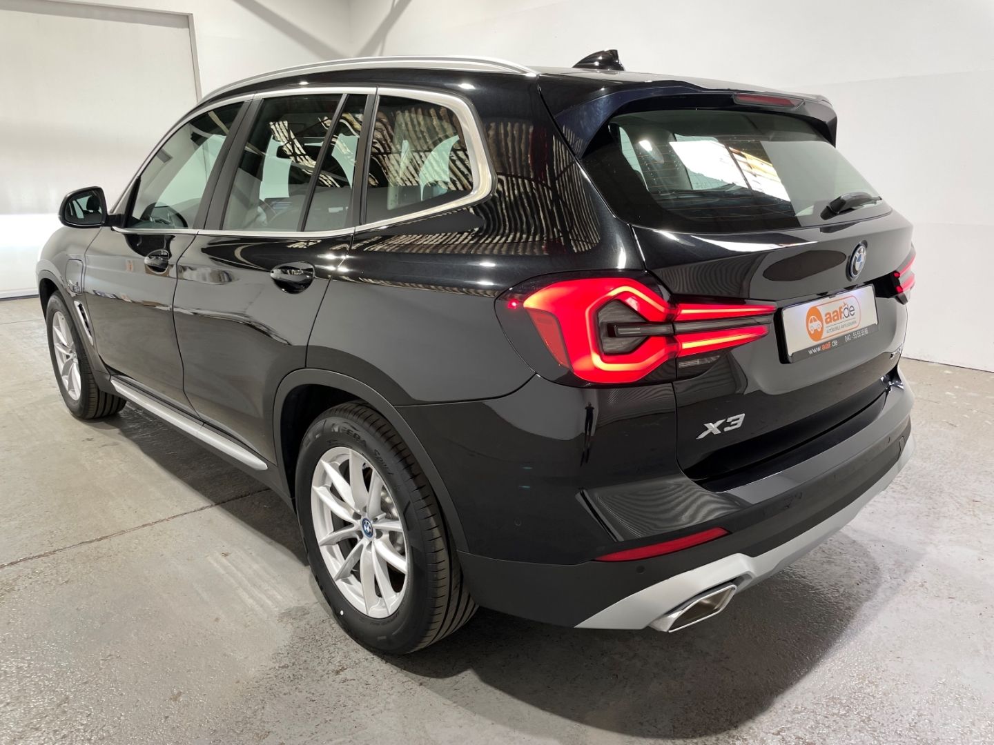 BMW X3 xDrive 30 e EU6d Leder LED Virtual Cockpit Na imagem 2