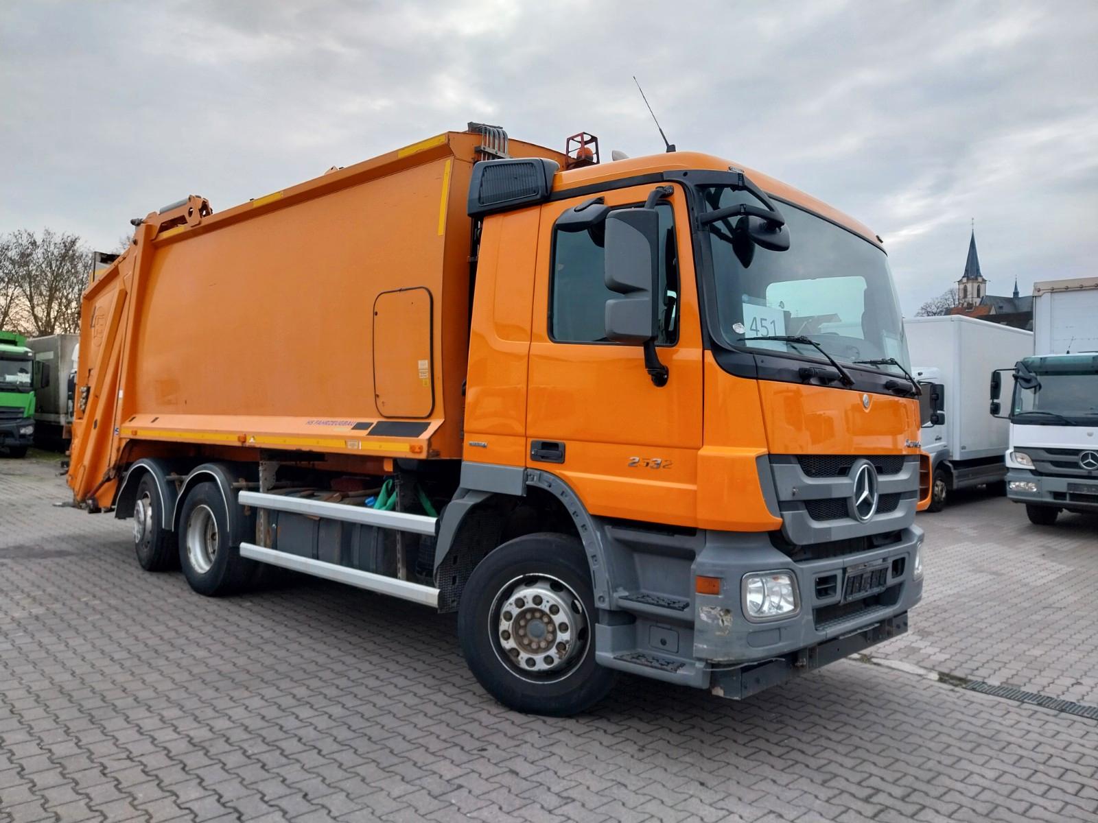 Mercedes-Benz MB Actros  2532, 6x2, Olympus Hecklader 23+