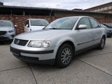 Volkswagen Passat 1.6 Limousine/Schiebdach/Guter Zustand - : Gute