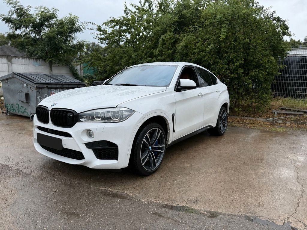 Image of BMW X6 M